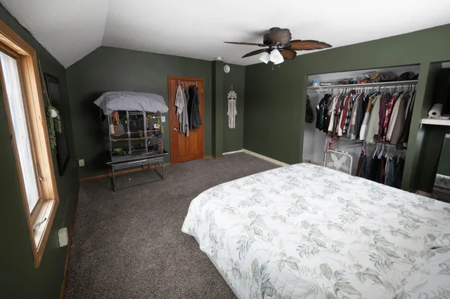 $325,000 | 22598 700th Avenue, Albert Lea, MN 56007