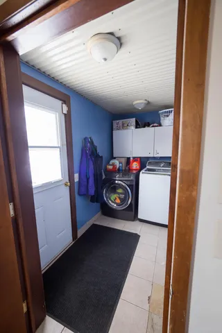 $325,000 | 22598 700th Avenue, Albert Lea, MN 56007