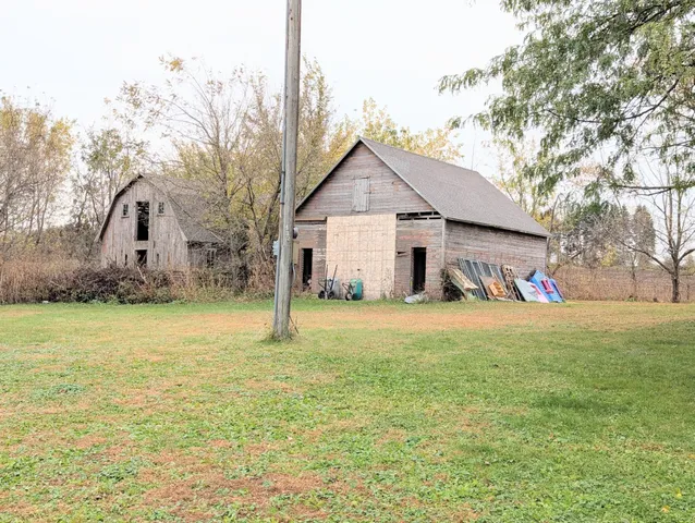 $325,000 | 22598 700th Avenue, Albert Lea, MN 56007