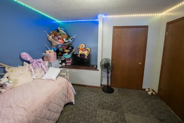 $325,000 | 22598 700th Avenue, Albert Lea, MN 56007