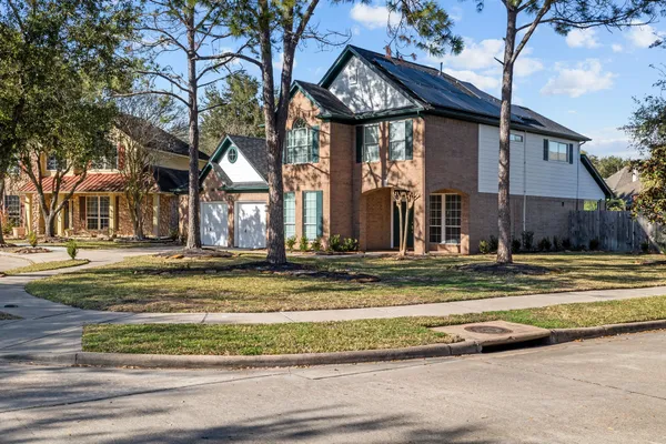 $484,000 | 2372 Autumn Mist Court, League City, TX 77573