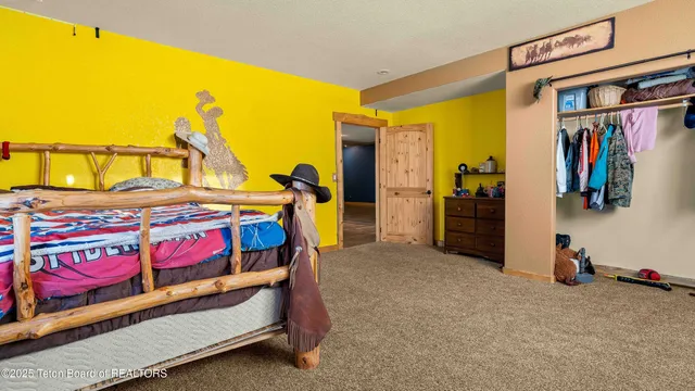 $1,075,000 | 143 Moonshine Road, Riverton, WY 82501