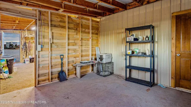 $1,075,000 | 143 Moonshine Road, Riverton, WY 82501