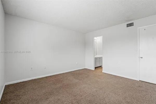 $2,650 | 319 Northwest 109th Avenue, Unit 3B, Miami, FL 33172