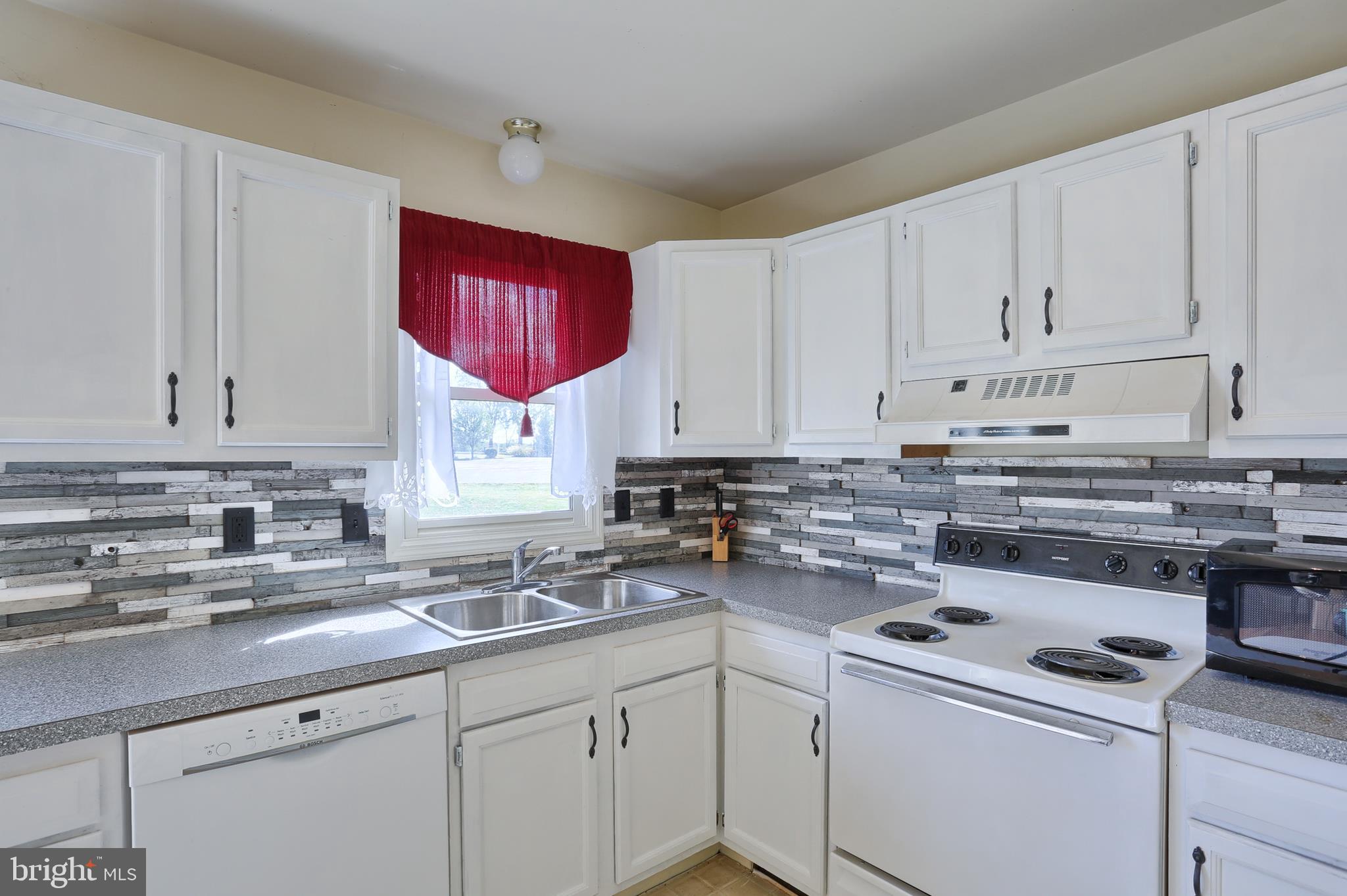 2160 Walnut Street Lebanon, PA 17042 - Photo 8 of 21