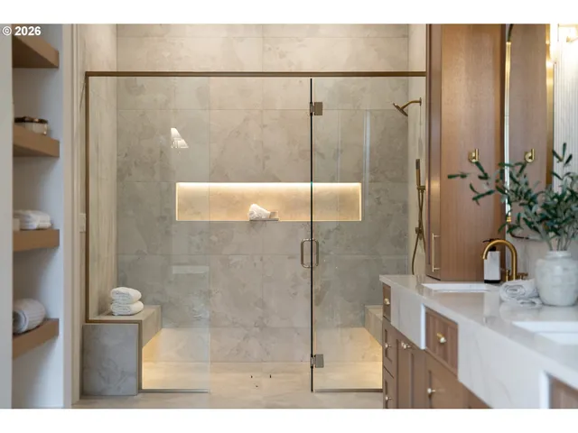 $1,795,000 | 697 Sommerset Road, Woodland, WA 98674