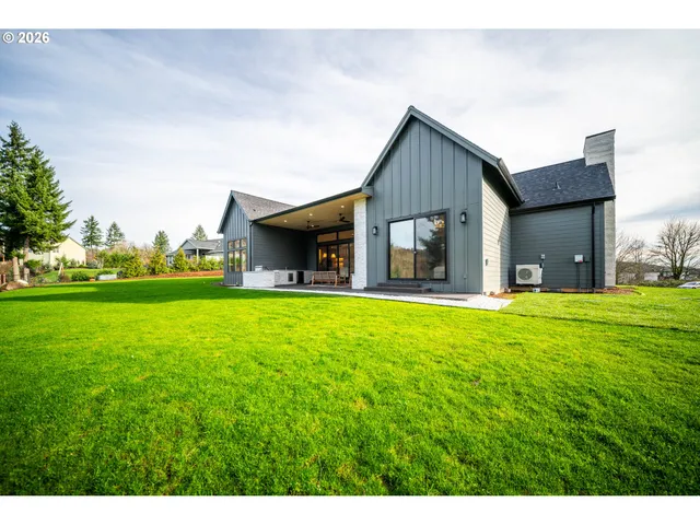 $1,795,000 | 697 Sommerset Road, Woodland, WA 98674