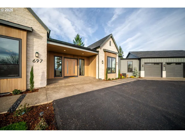 $1,795,000 | 697 Sommerset Road, Woodland, WA 98674