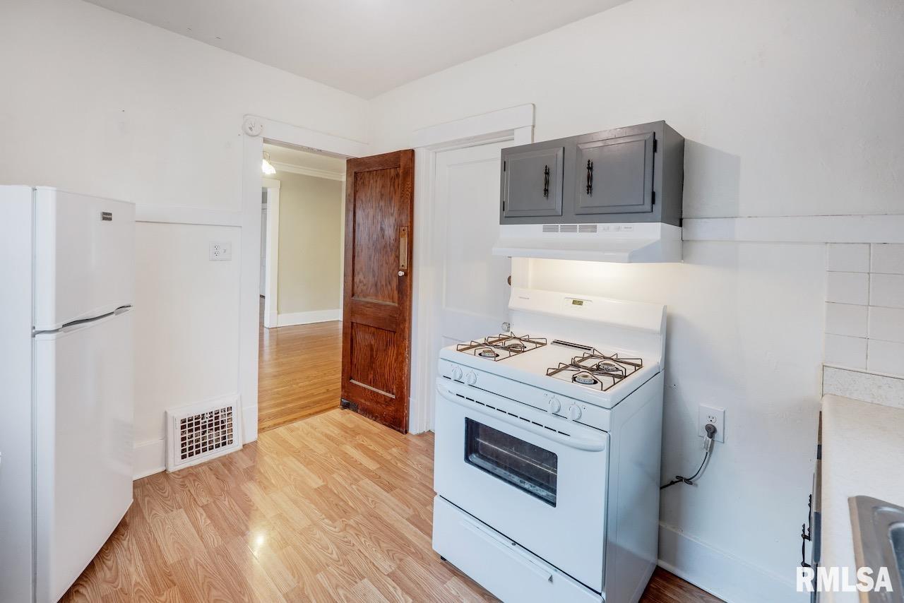 1803 West Main Street Peoria, IL 61606 - Photo 13 of 20