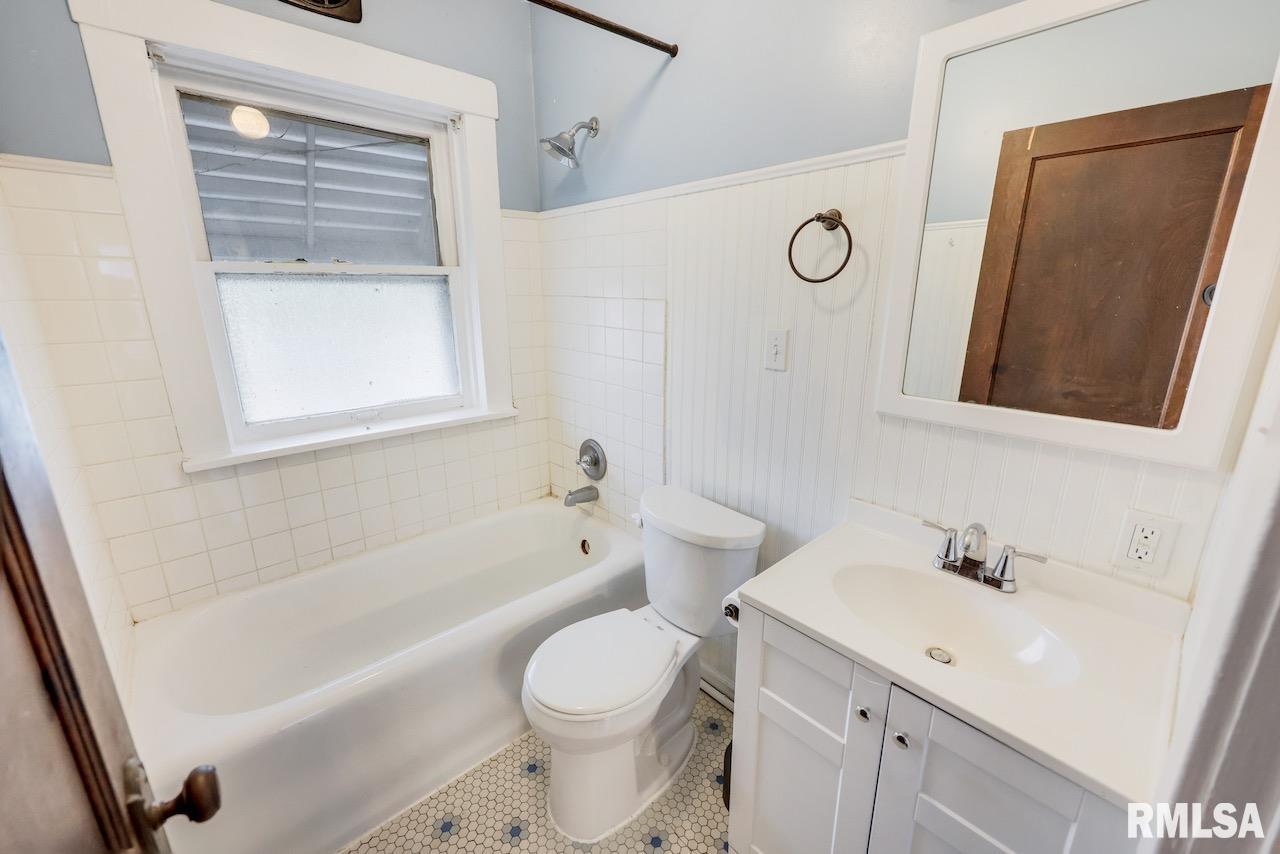 1803 West Main Street Peoria, IL 61606 - Photo 14 of 20