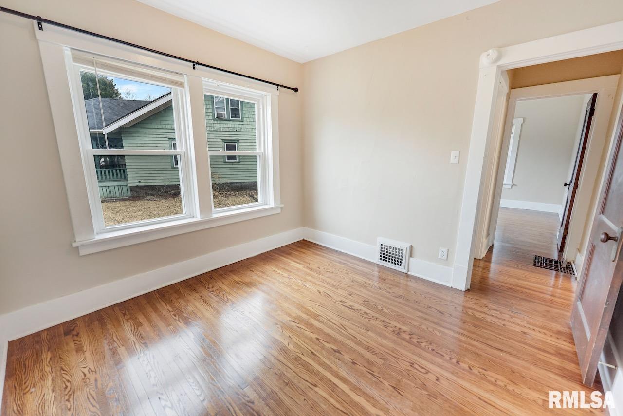 1803 West Main Street Peoria, IL 61606 - Photo 16 of 20