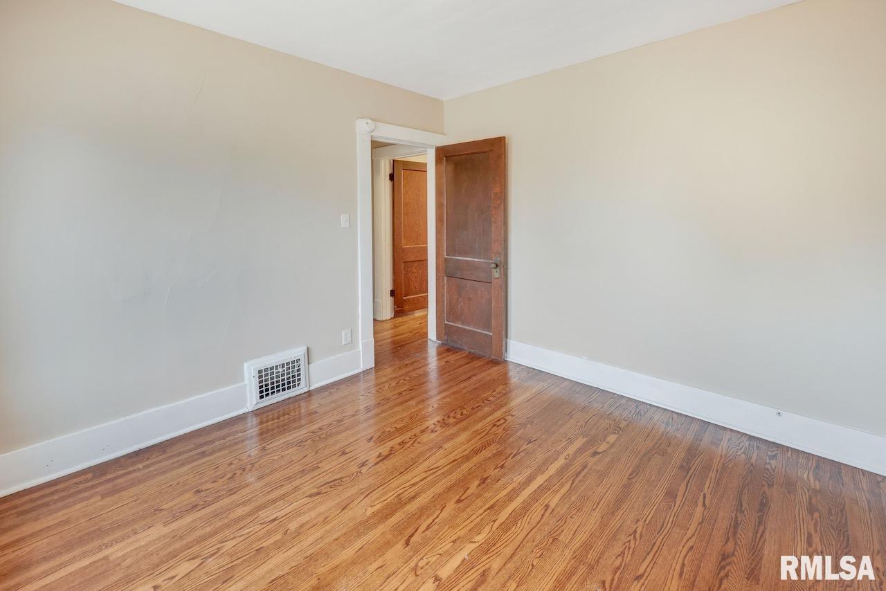 1803 West Main Street Peoria, IL 61606 - Photo 17 of 20