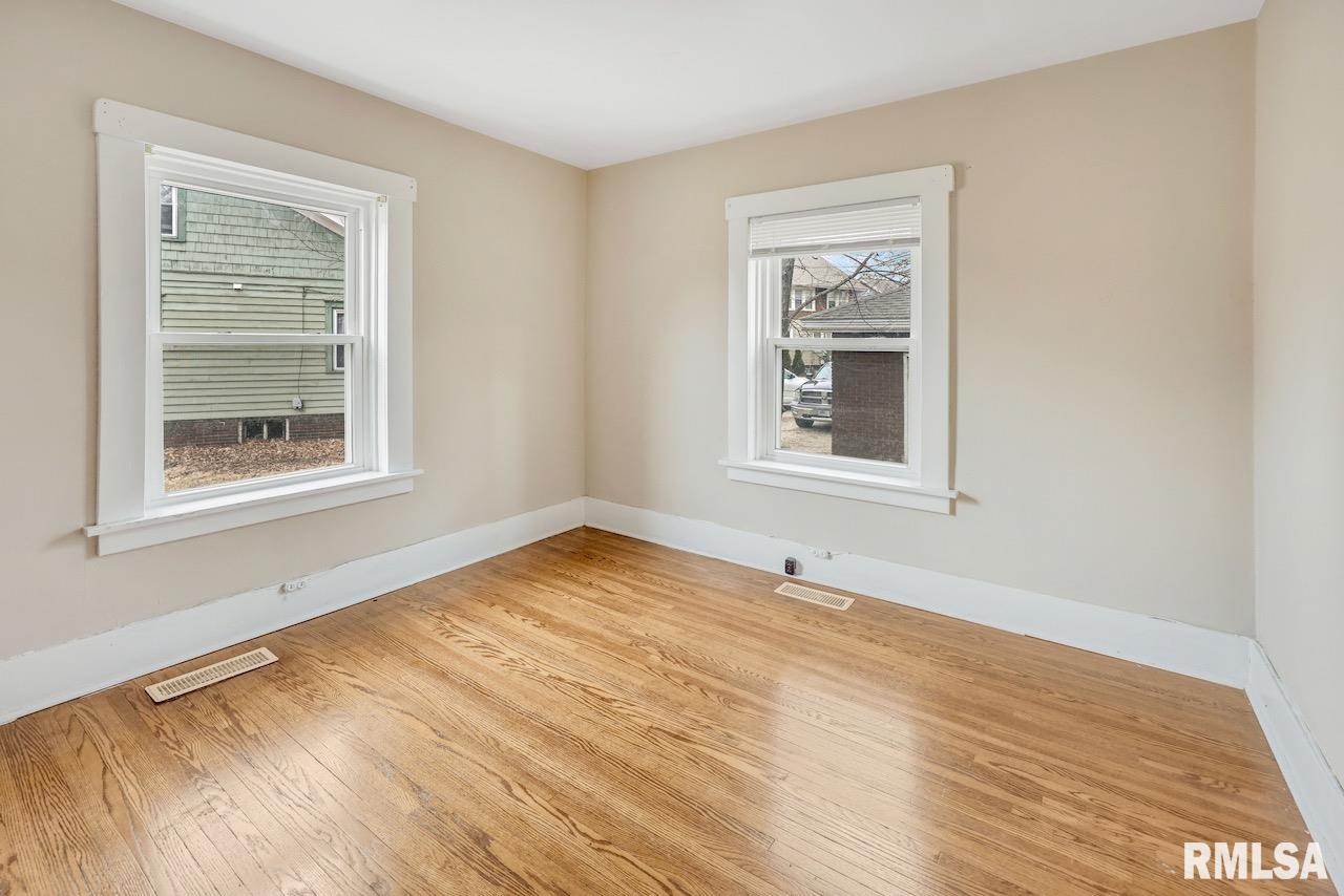1803 West Main Street Peoria, IL 61606 - Photo 18 of 20