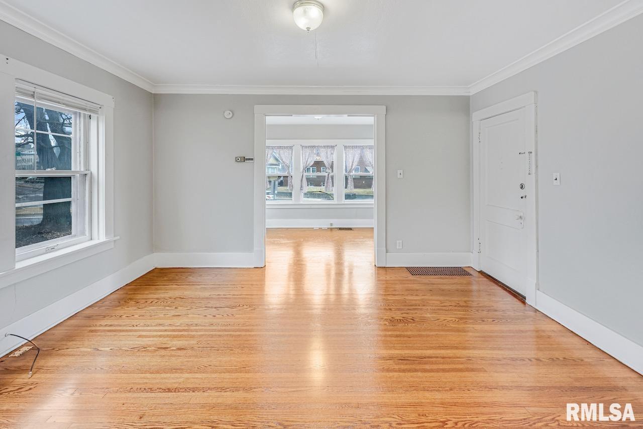 1803 West Main Street Peoria, IL 61606 - Photo 3 of 20