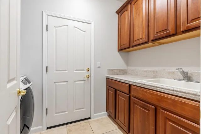 $800,000 | 351 Ruess Road, Ripon, CA 95366