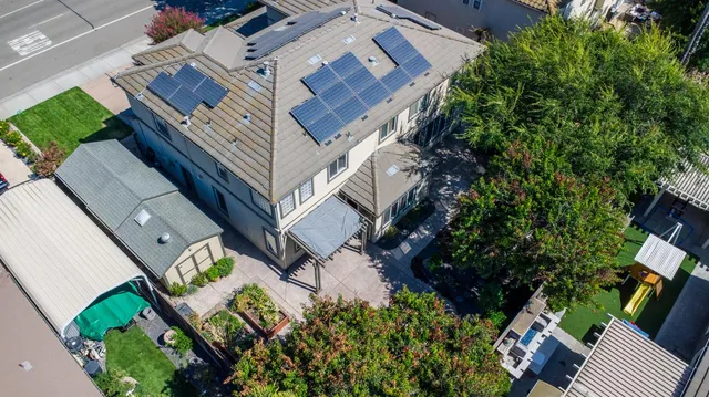 $800,000 | 351 Ruess Road, Ripon, CA 95366