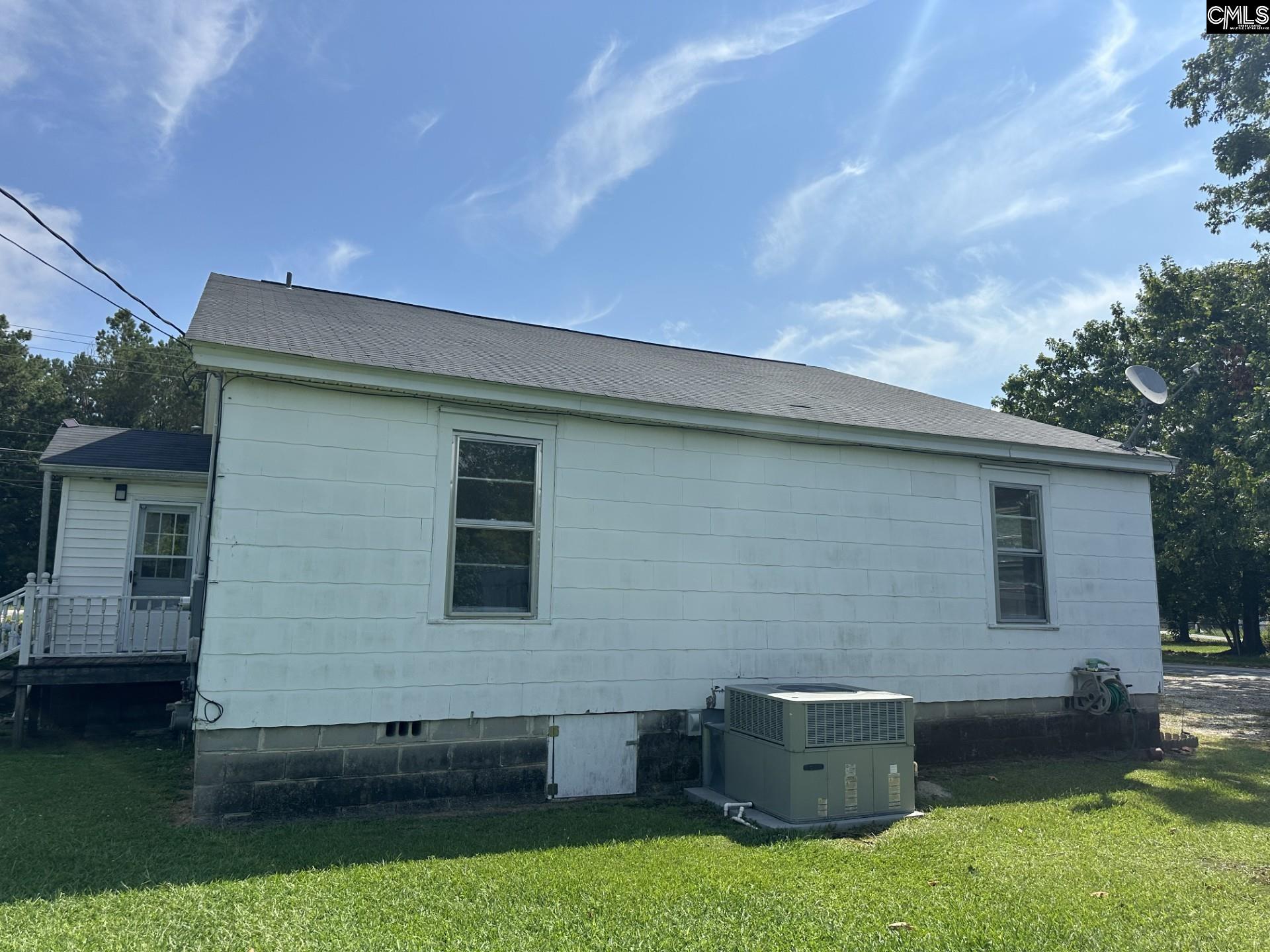 2701 Wilson Road Newberry, SC 29108 - Photo 4 of 21