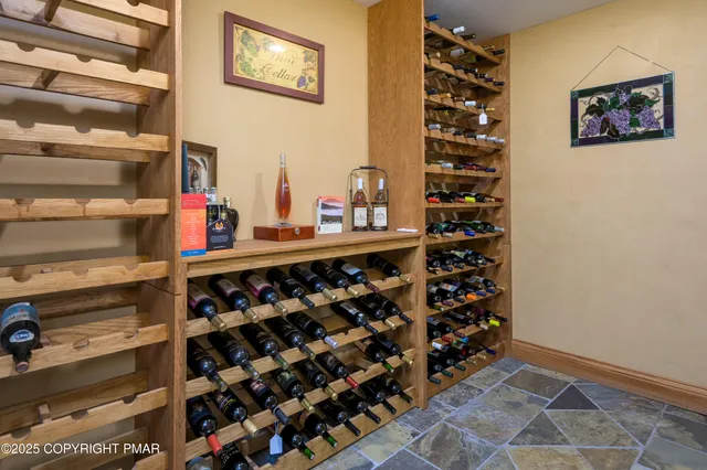 $799,900 | 150 Red Oak Drive, Palmerton, PA 18071