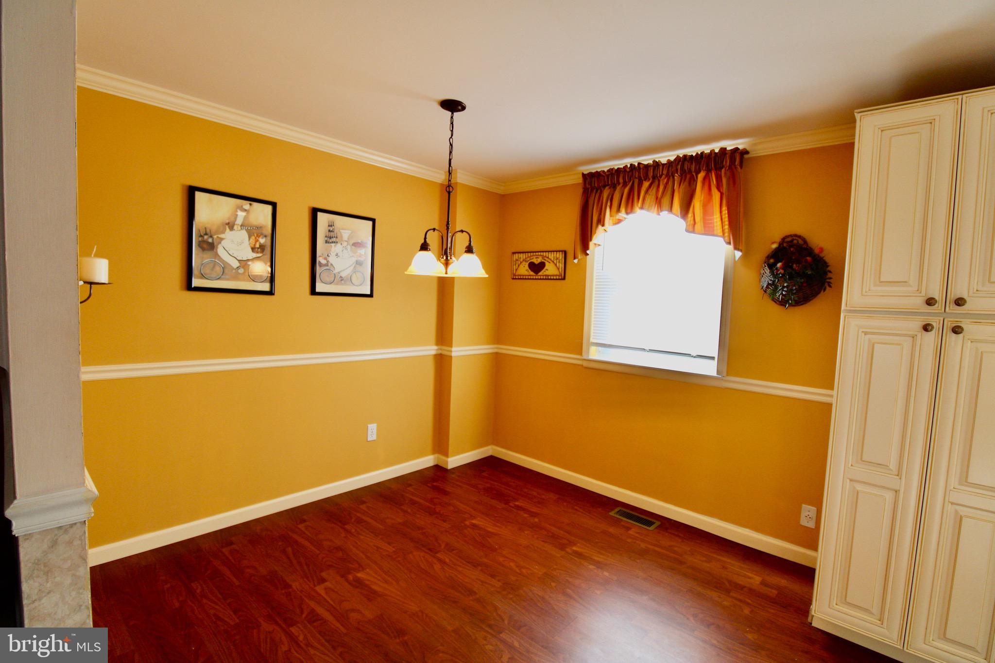 12038 Farwell Road Philadelphia, PA 19154 - Photo 7 of 20 Kitchen