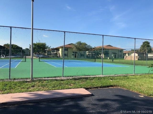 10050 Winding Lake Road, Unit 203 Sunrise, FL 33351 - Photo 4 of 23 Gallery Image 4
