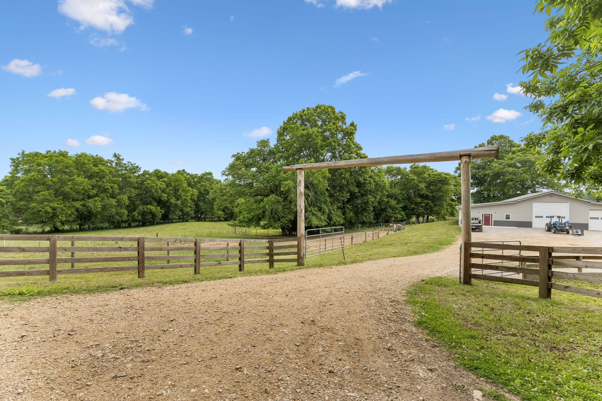 950 Old Agnew Road Pulaski, TN 38478 - Photo 2 of 69