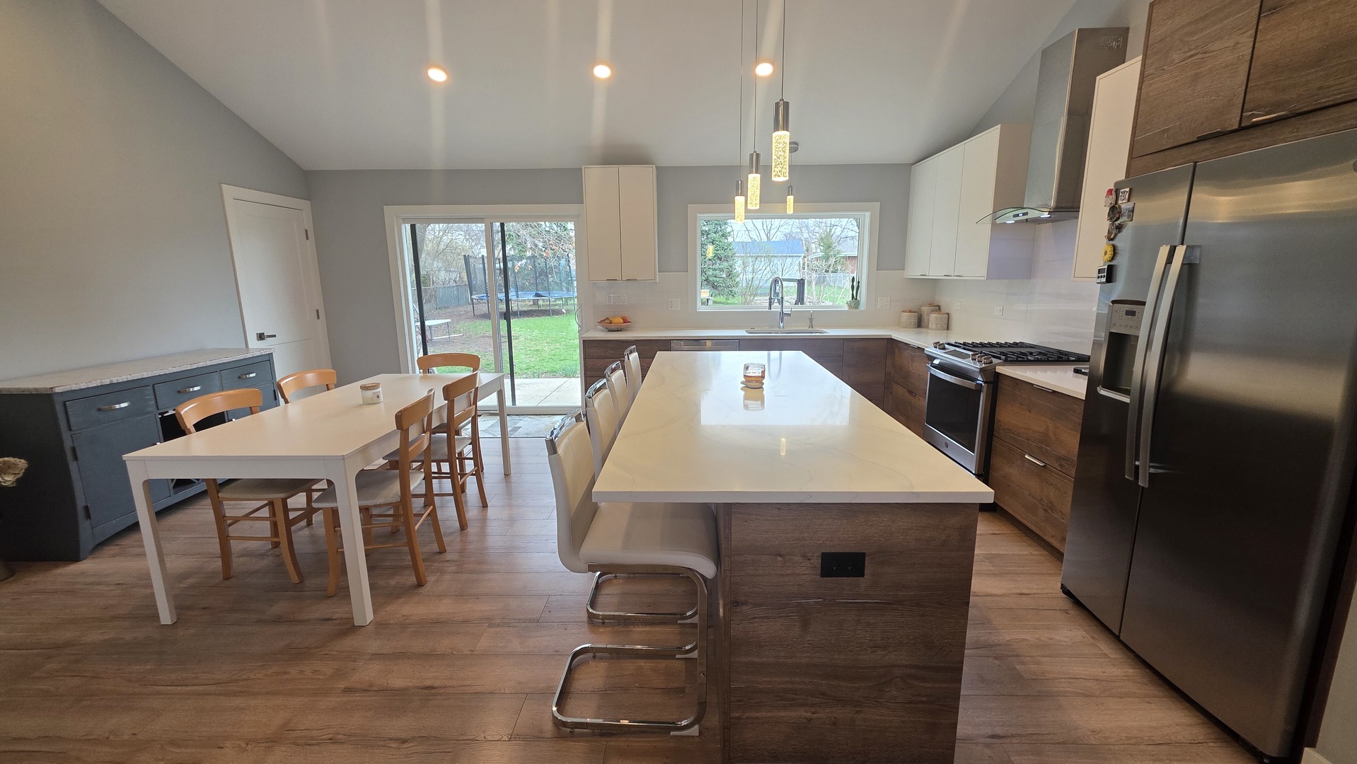 431 Springhill Drive Roselle, IL 60172 - Photo 6 of 29