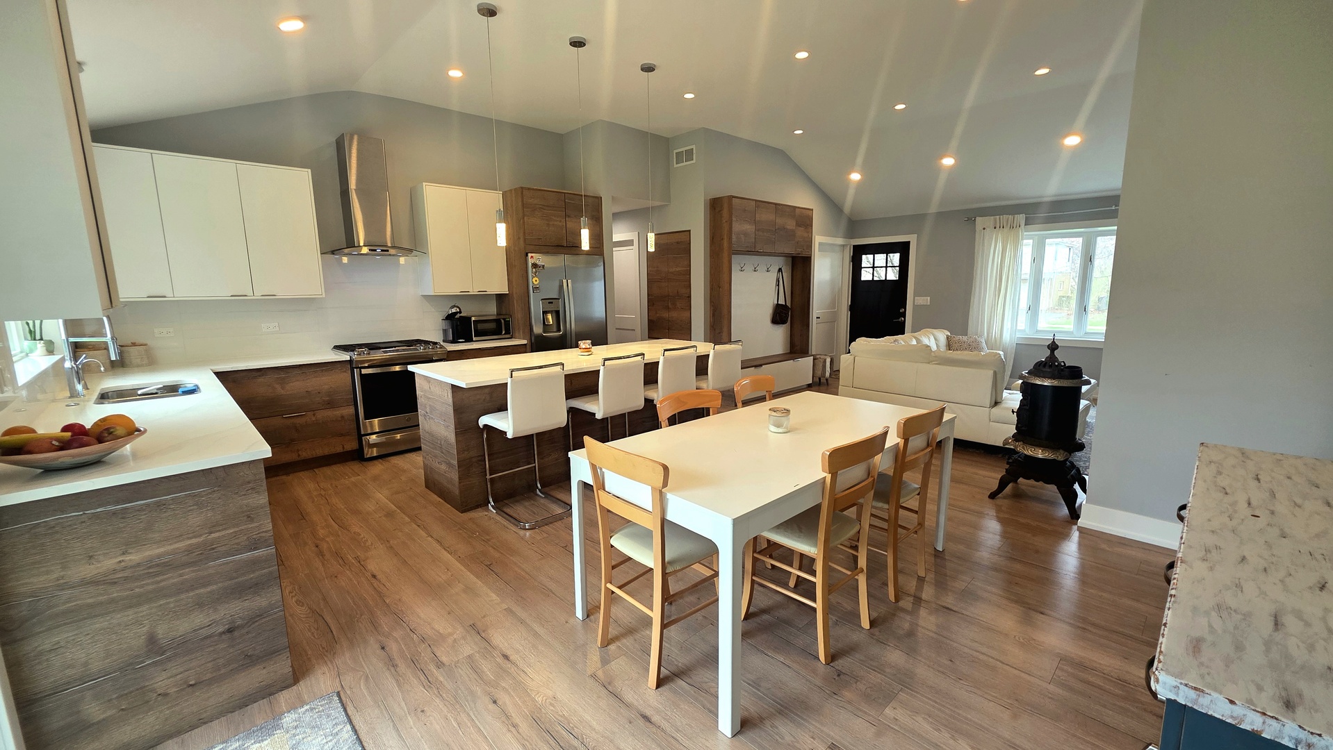 431 Springhill Drive Roselle, IL 60172 - Photo 8 of 29