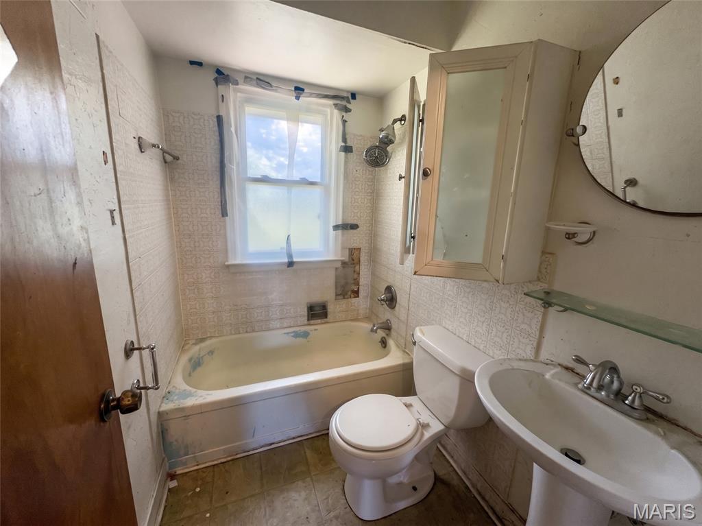11424 Larimore Road St. Louis, MO 63138 - Photo 10 of 15
