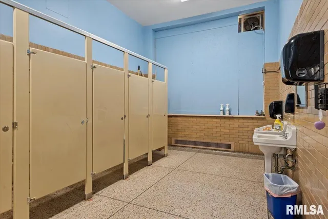 $600,000 | 352 Franklin Street, Jacksonville, IL 62650