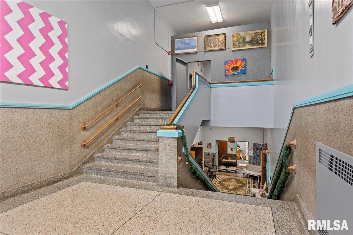 352 Franklin Street Jacksonville, IL 62650 - Photo 39 of 71