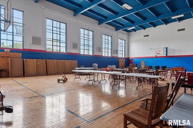 $600,000 | 352 Franklin Street, Jacksonville, IL 62650