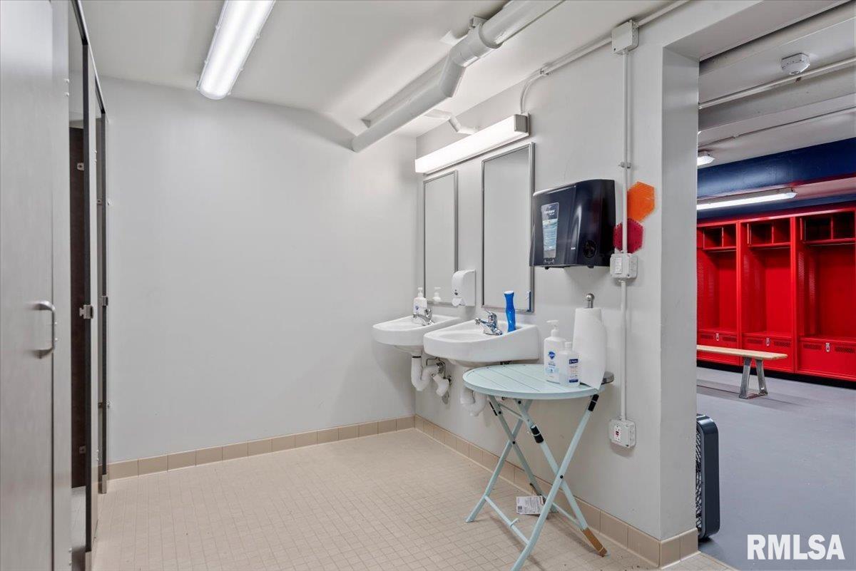 352 Franklin Street Jacksonville, IL 62650 - Photo 55 of 71