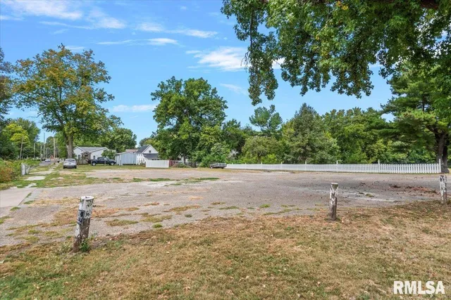 $600,000 | 352 Franklin Street, Jacksonville, IL 62650