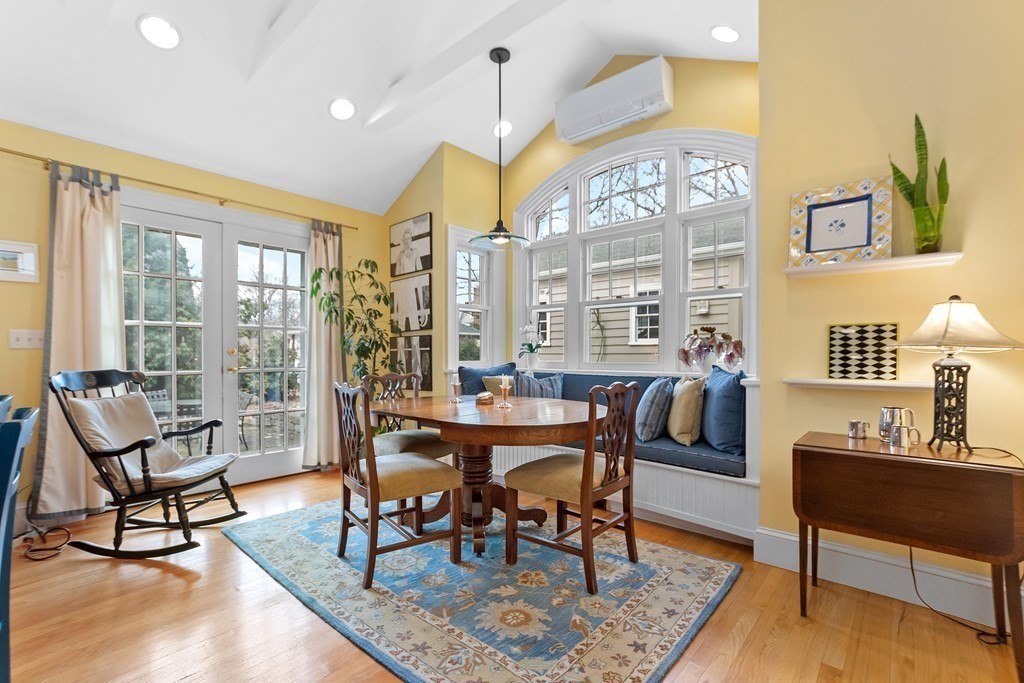 37 Brewster Road Newton, MA 02461 - Photo 6 of 20 Gallery Image 6