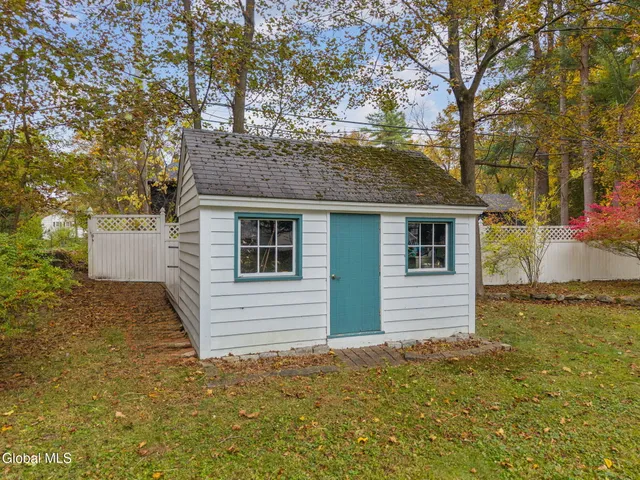 $430,000 | 74 Jordan Boulevard, Bethlehem, NY 12054