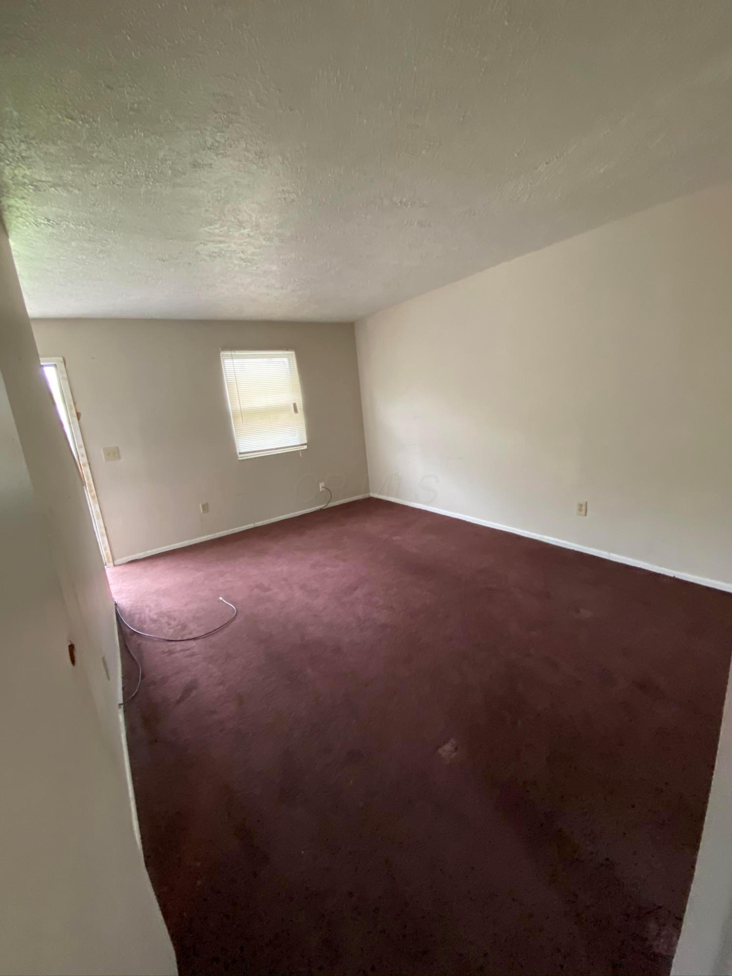 6862-6868 Garden Terrace Road Columbus, OH 43229 - Photo 4 of 17