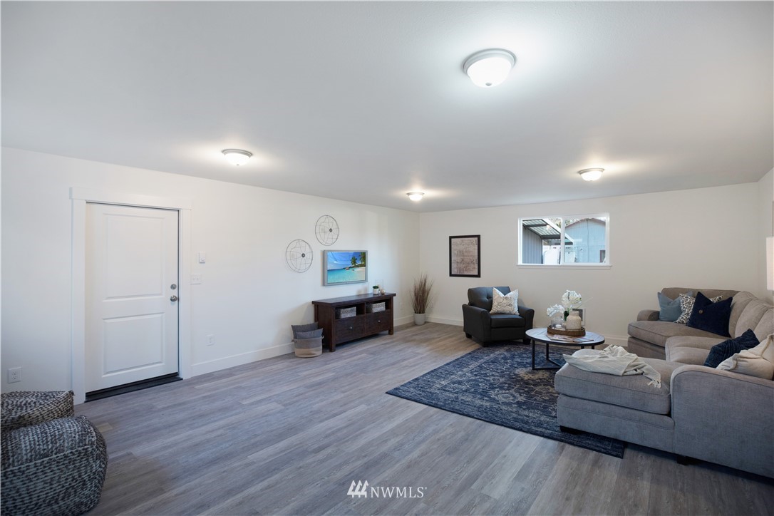 314 3rd Street Roy, WA 98580 - Photo 14 of 30 a living room with furniture