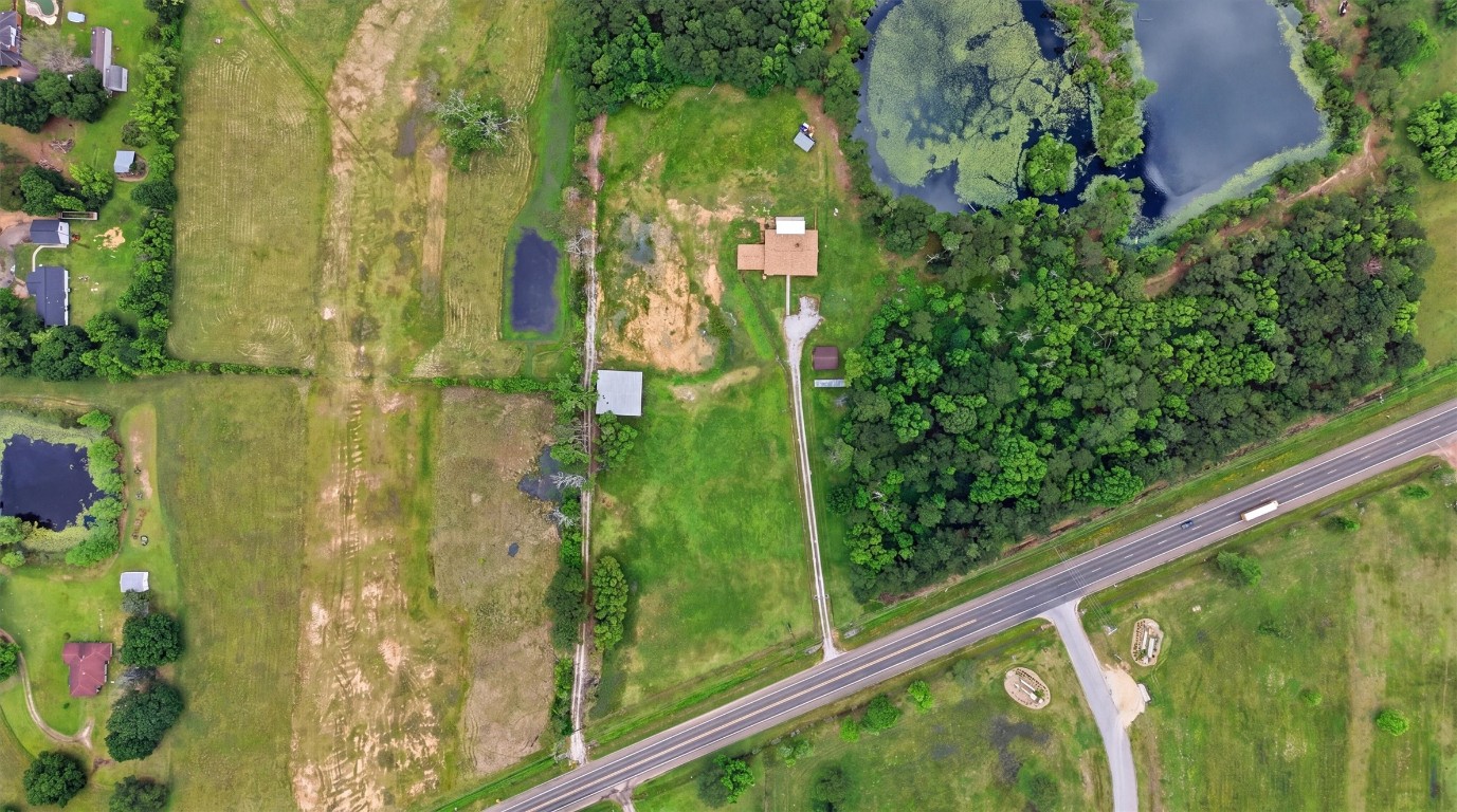 21992 Highway 321 Cleveland, TX 77327 - Photo 28 of 31