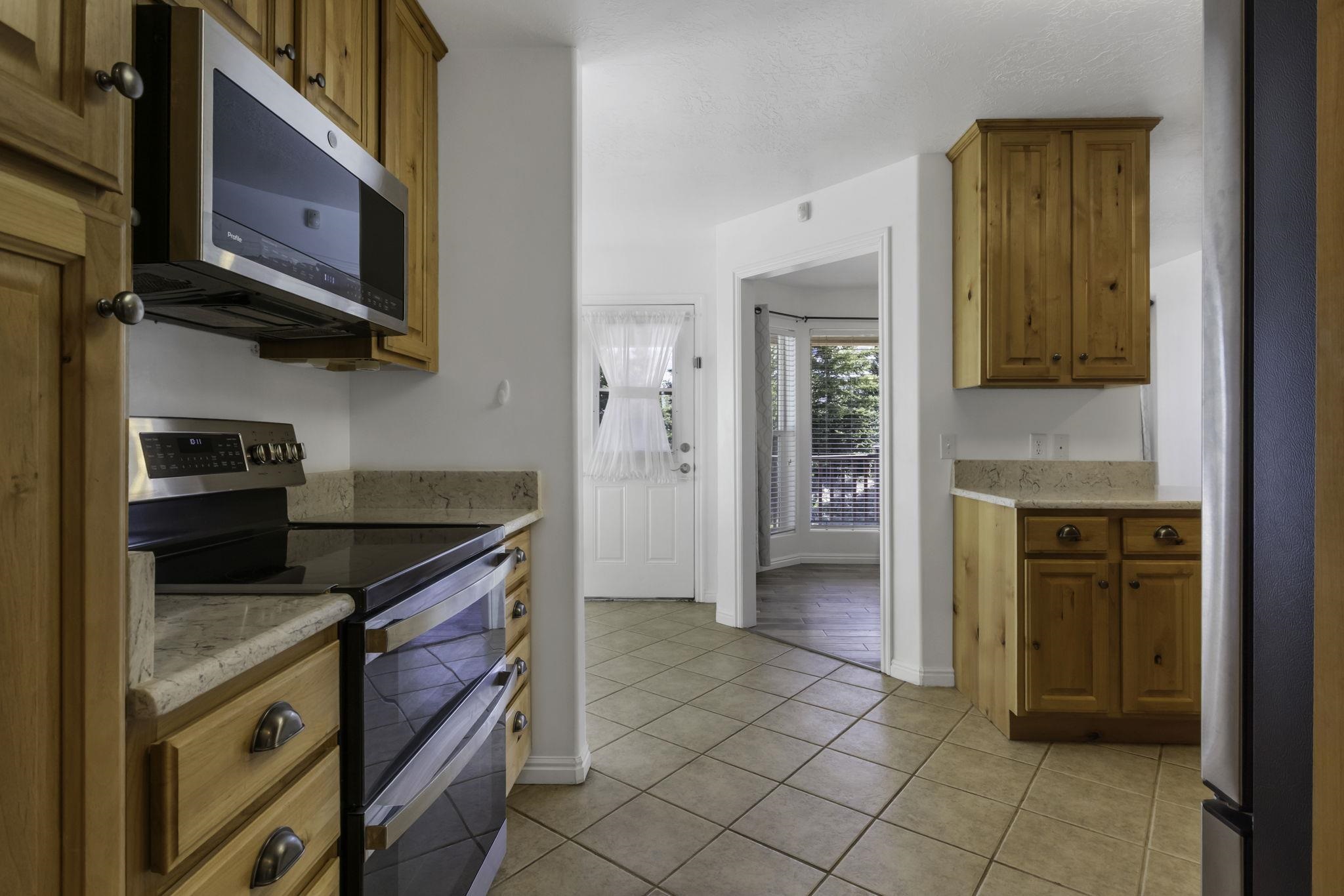 136 Benjamin Franklin Street Evanston, WY 82930 - Photo 18 of 45