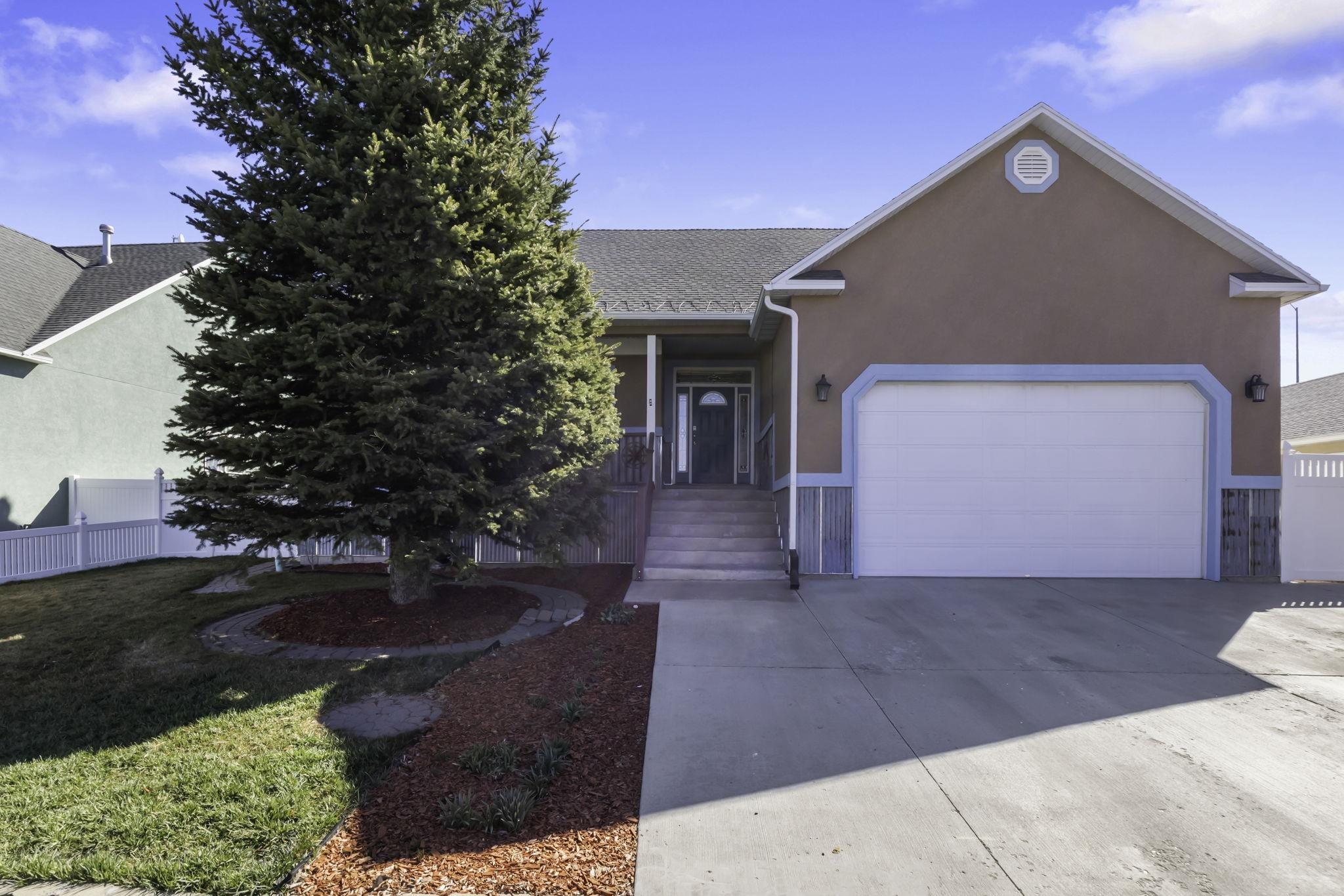 136 Benjamin Franklin Street Evanston, WY 82930 - Photo 34 of 45