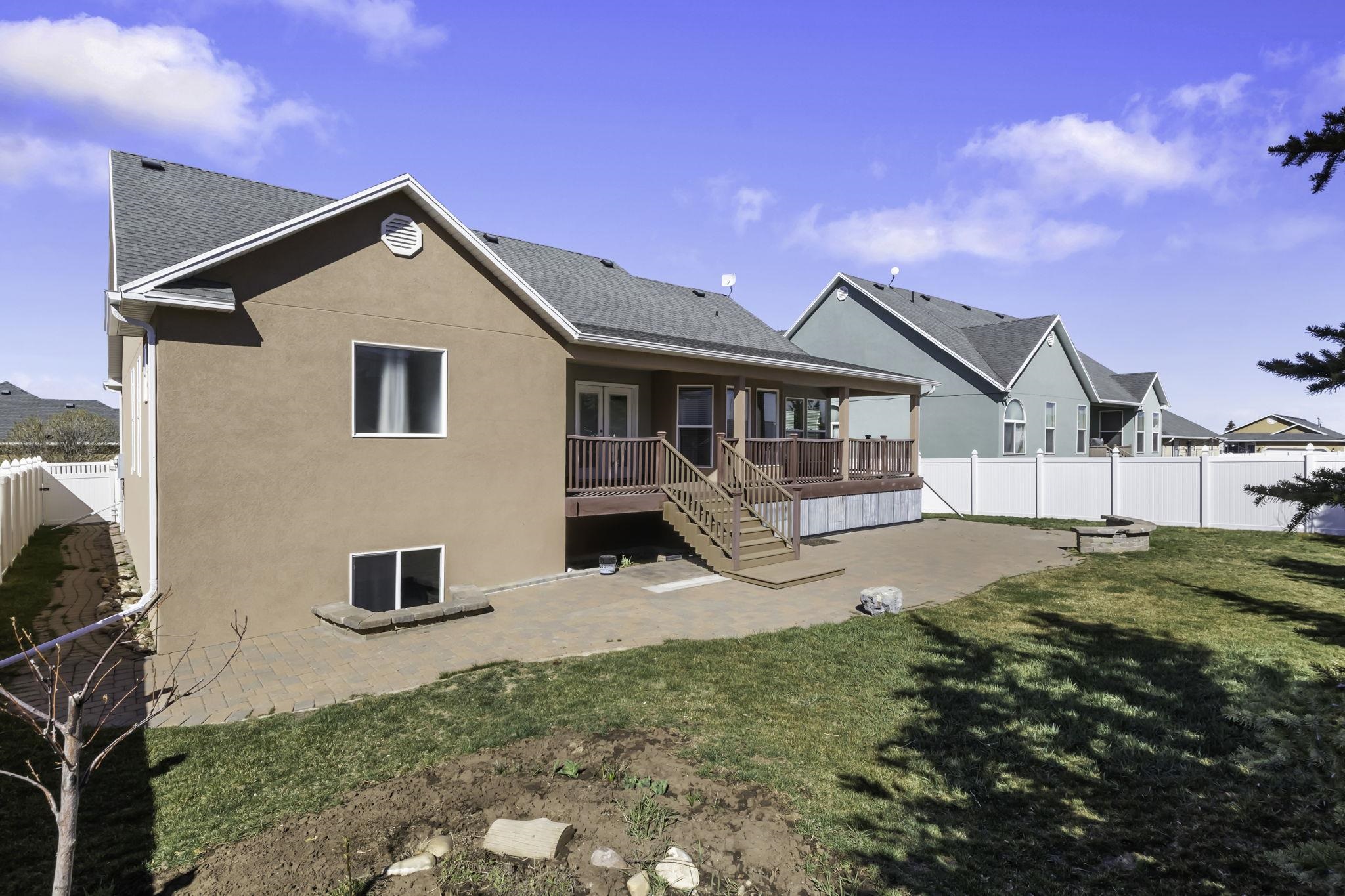 136 Benjamin Franklin Street Evanston, WY 82930 - Photo 36 of 45