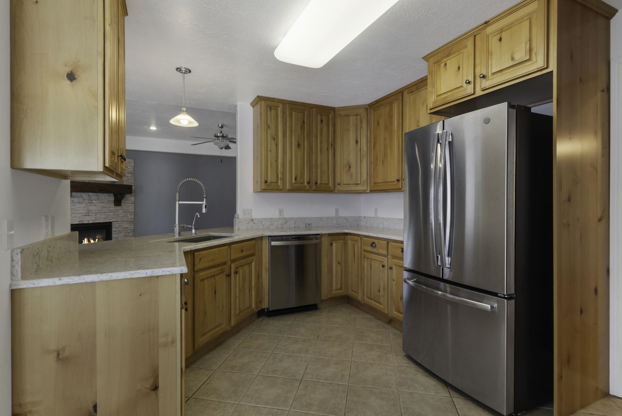 136 Benjamin Franklin Street Evanston, WY 82930 - Photo 9 of 45