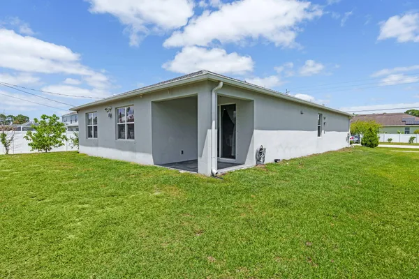 $460,000 | 3482 Southwest Rosser Boulevard, Port St. Lucie, FL 34953