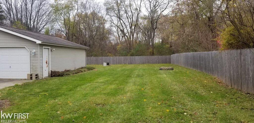 6030 Davison Road Burton, MI 48509 - Photo 7 of 8