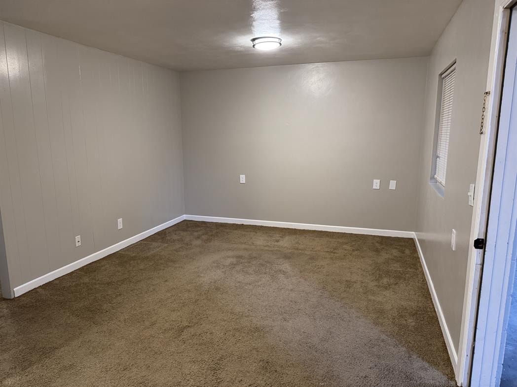 300 Ridgeview Lane, Unit 58 Bassett, VA 24055 - Photo 11 of 14 300 Ridgeview Lane Apt 58 2