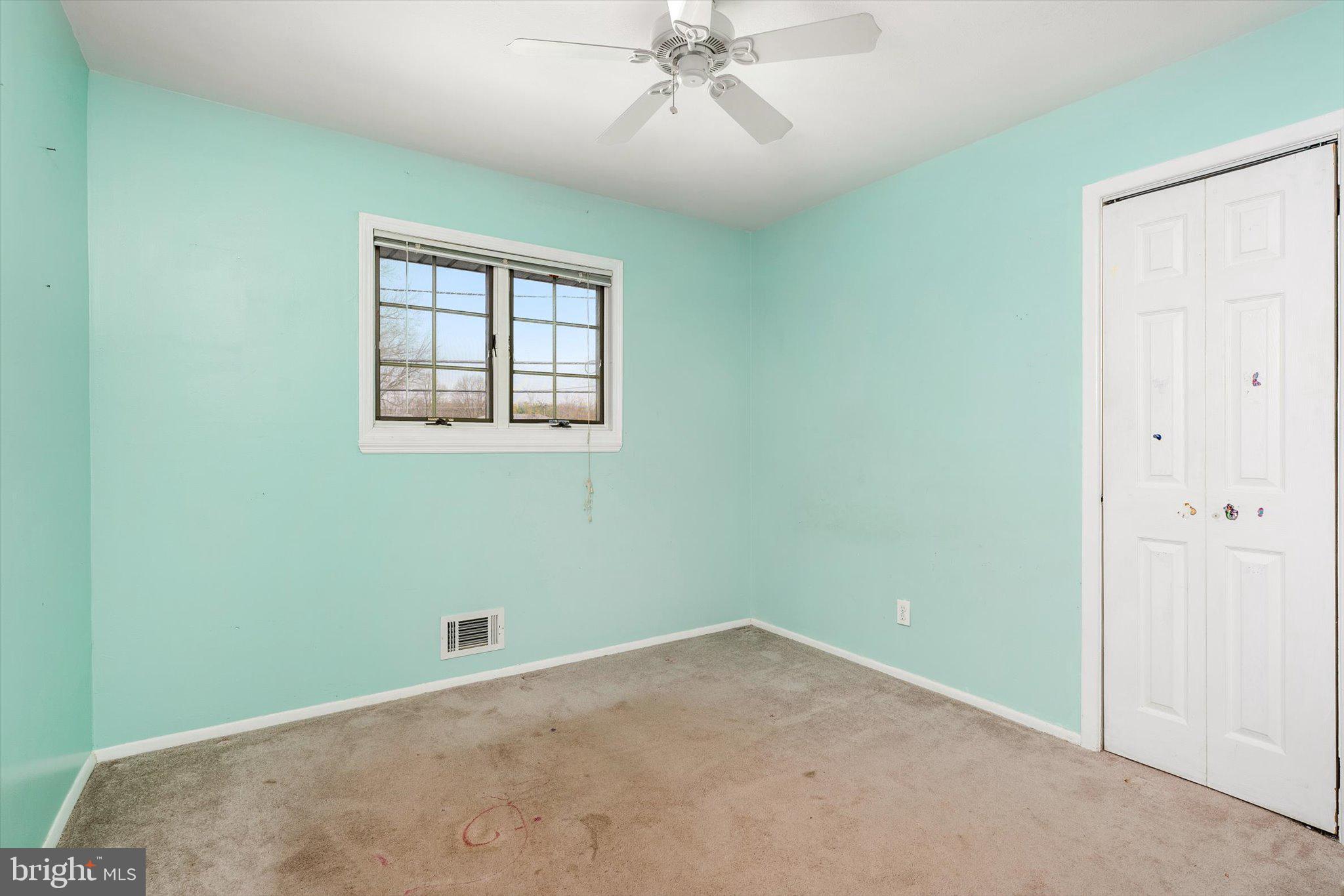 77 Gary Drive Hamilton, NJ 08690 - Photo 12 of 26 an empty room with a window