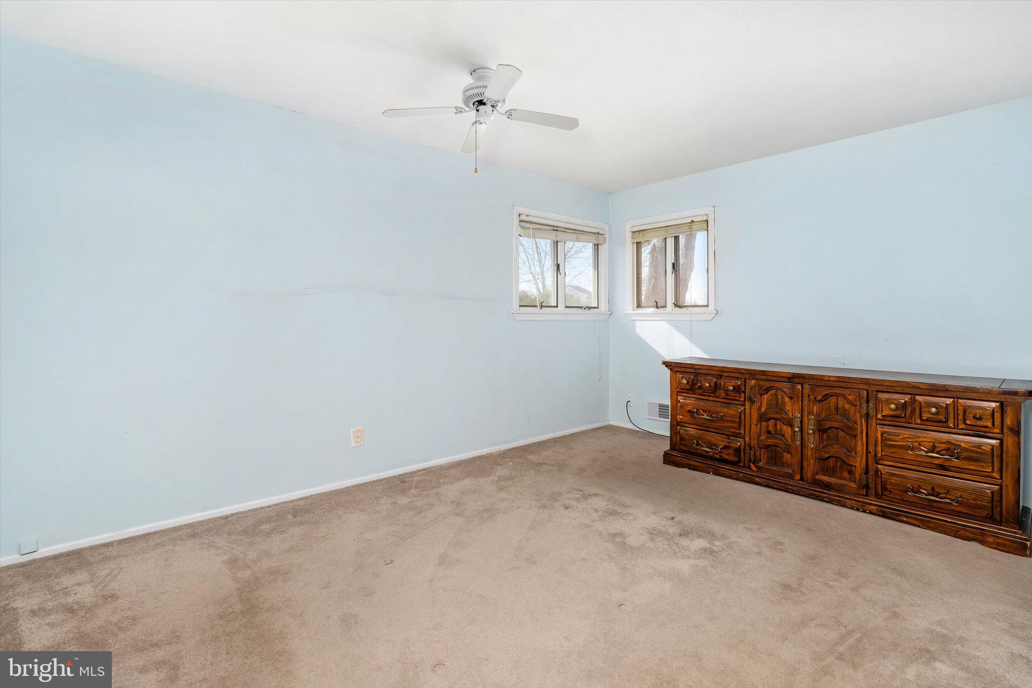 77 Gary Drive Hamilton, NJ 08690 - Photo 14 of 26 an empty room with windows