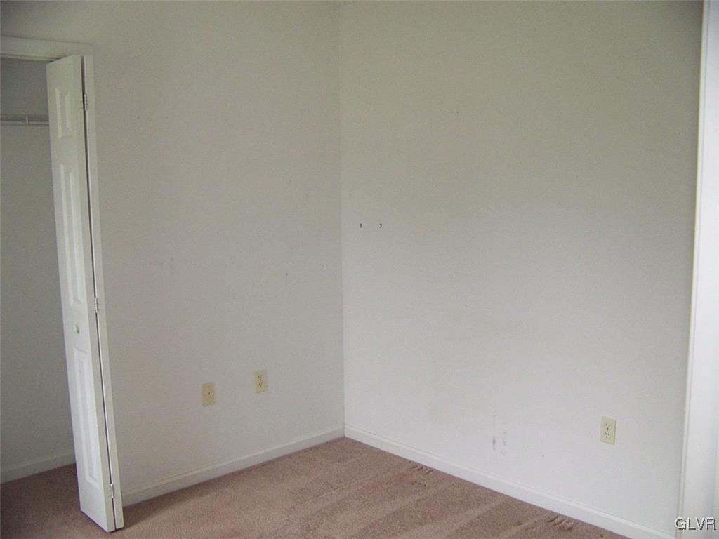 1497 Upstream Farm Road Easton, PA 18040 - Photo 8 of 10 Gallery Image 8