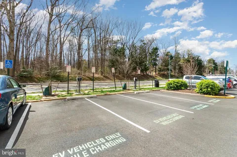 $145,000 | 2500 North Van Dorn Street, Unit 1118, Alexandria, VA 22302