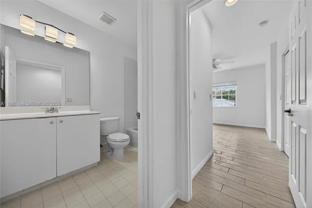 $2,950 | 4645 Southwest 75th Way, Unit 4645, Davie, FL 33314